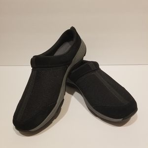 Easy Spirit women's Vierre clogs size 8W